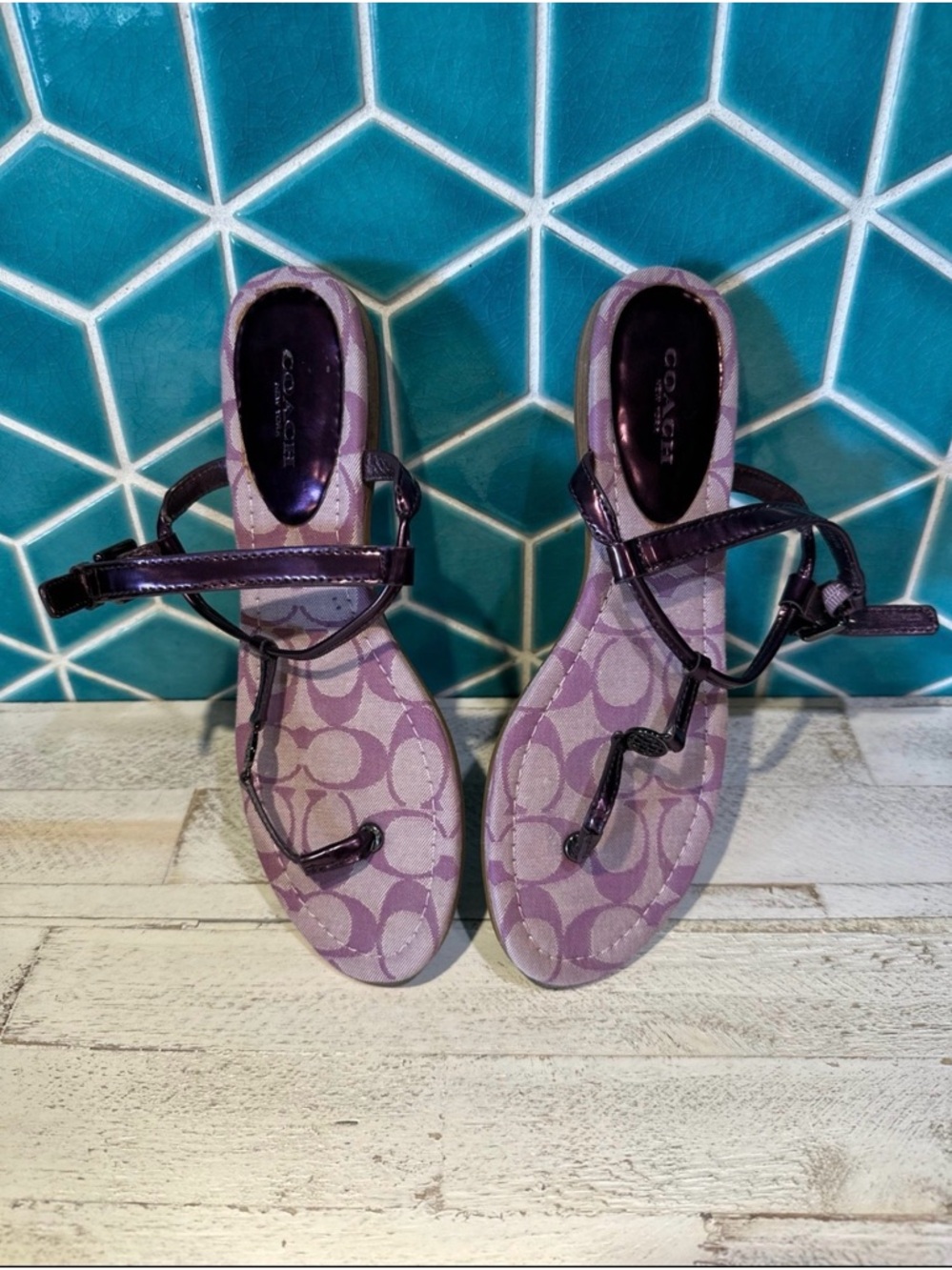 COACH Shirley Purple gold thong sandals size 7B